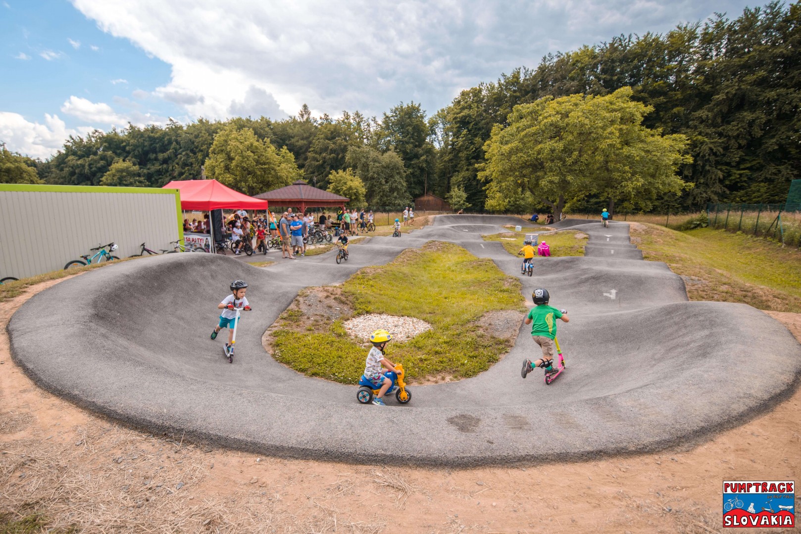 https://www.pumptrack.sk/2021/wp-content/uploads/2017/03/LMP0138.jpg