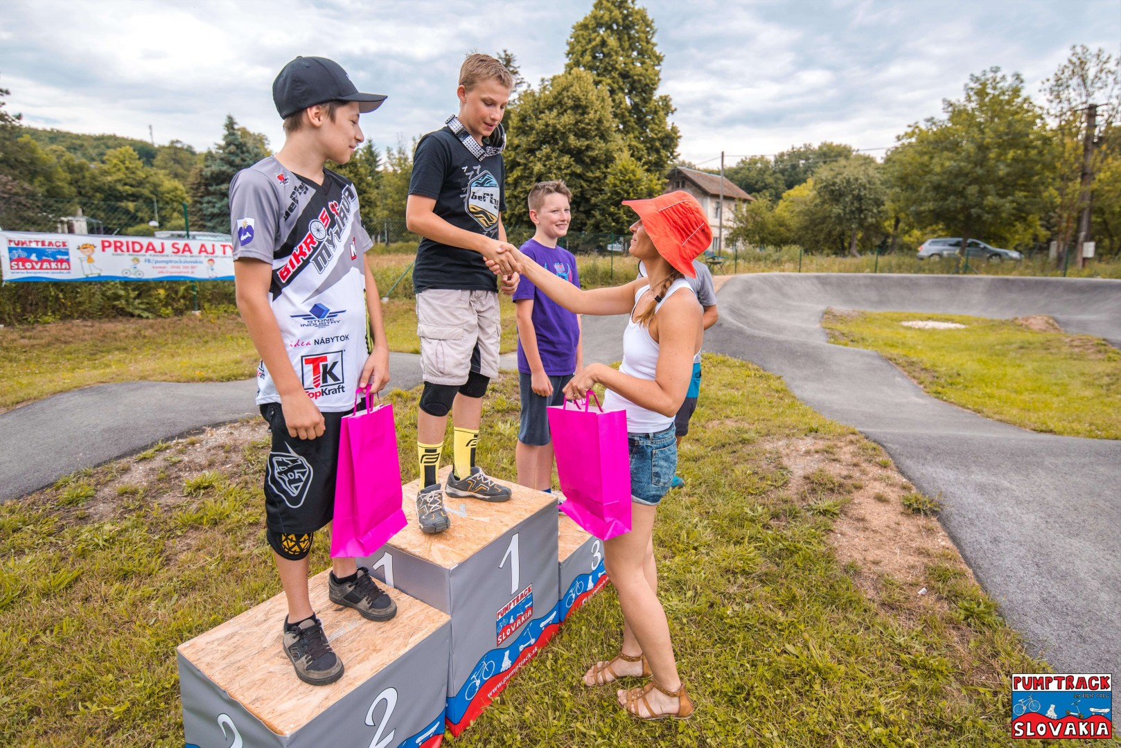 https://www.pumptrack.sk/2021/wp-content/uploads/2017/03/LMP0146.jpg